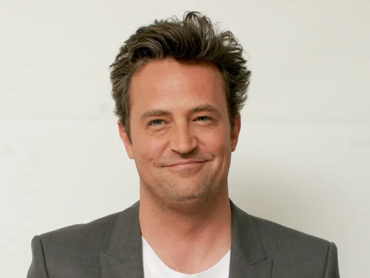 Descansa en paz Matthew Perry Actor de Friends fallece a los años NERDNEWSCL