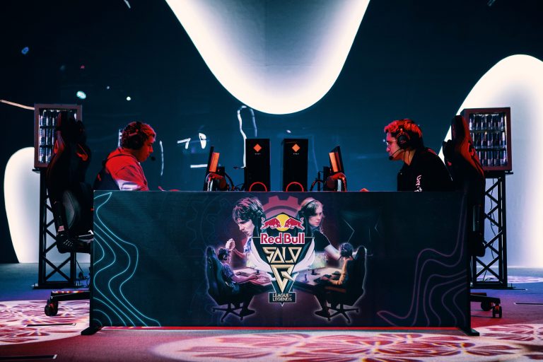 Red Bull Solo Q ya tiene a su primer finalista y se prepara para su segunda clasificatoria