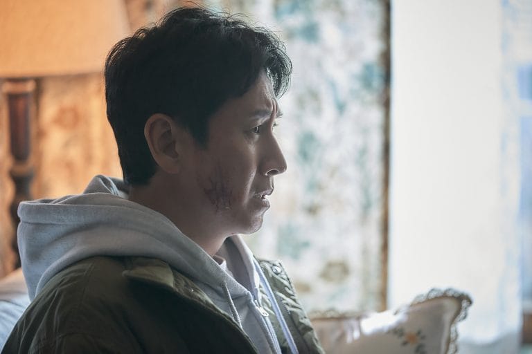 Llega a Chile “Sleep: El mal no duerme”, la última película del fallecido Lee Sun-Kyun