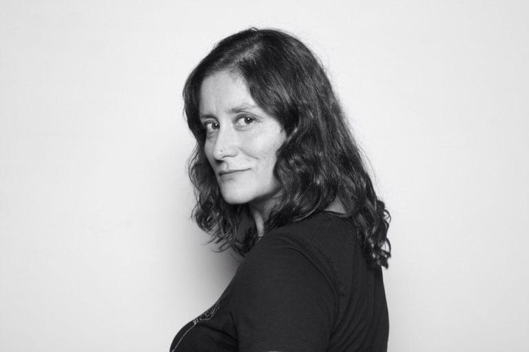 No te pierdas el conversatorio con Cata Saavedra este lunes 29 de abril en Sala Nemesio