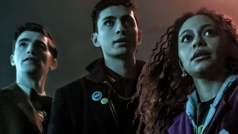 El tráiler de “Dead Boy Detectives” muestra su conexión con “The Sandman”