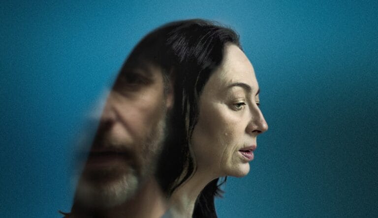 Patricia Rivadeneira y Francisco Pérez-Bannen en “Una luz Negra”, 5 de junio en cines