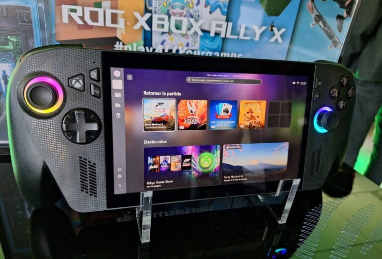 ASUS y MICROSOFT lanzan en Chile las nuevas consolas ROG Xbox Ally y Xbox Ally X