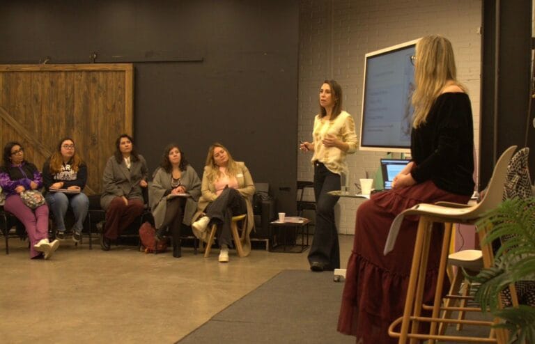 M8: Metodología Impacta aporta con charlas y talleres para empoderamiento femenino