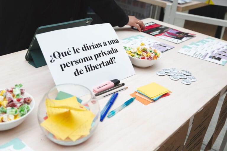 Concurso literario “Cartas al encuentro” invita a acompañar la reinserción a través de la palabra