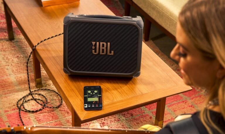 JBL lleva la inteligencia artificial a los ensayos musicales con los nuevos BandBox Trio y Solo